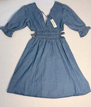 Speed Limit MPH Blue Chambray Smocked Cutout Puff Sleeve Dress Size S NWT